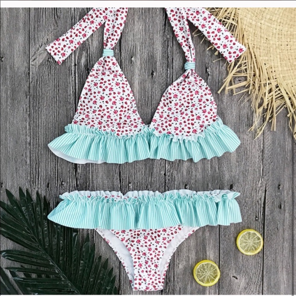 Ruffle Bikini Set - Picture 2 of 3